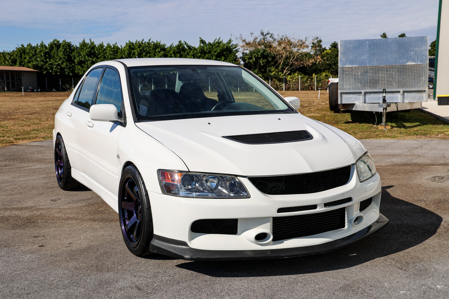 WHITE EVO